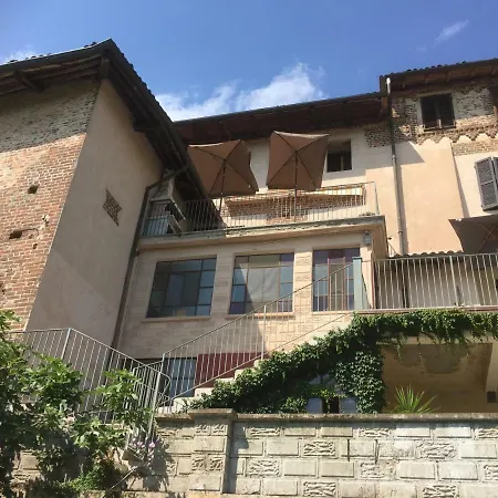 Castello Della Bastia בית הארחה Balocco