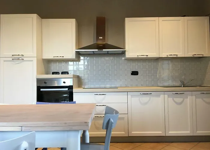 Castello Della Bastia בית הארחה *