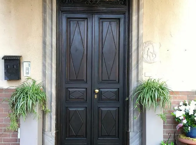 Castello Della Bastia בית הארחה Balocco