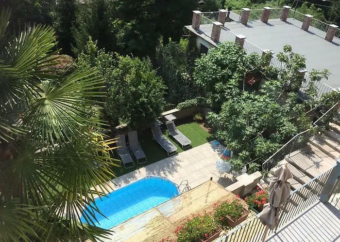 Castello Della Bastia בית הארחה Balocco